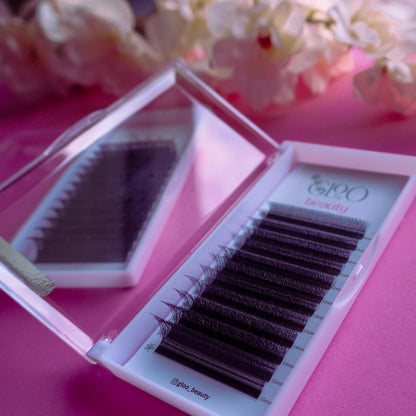W Lashes
